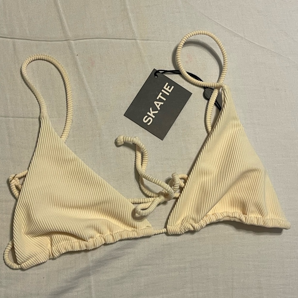 Skatie Ella Ivory Ribbed Bikini Top NWT